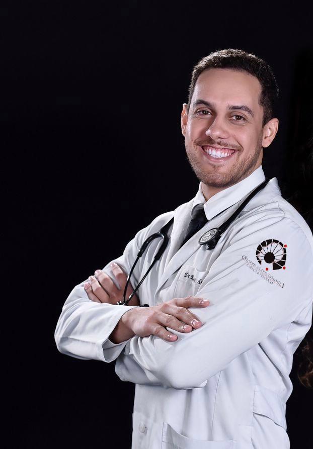 DR. RAFAEL DE CASTRO DA SILVA